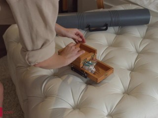 Blonde came to drawing class without panties