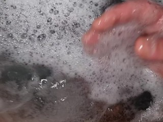 A CHI VA DI FARMI COMPAGNIA? | SEGA RILASSANTE IN VASCA IDROMASSAGGIO - VIENI A SUCCHIARMELO