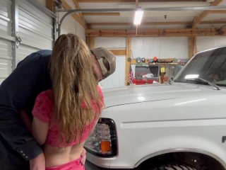 Teen Babysitter Eaten out on Hood