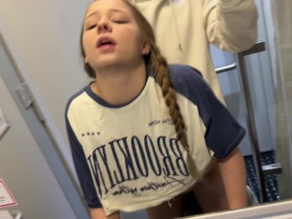 Helped Montanasvibe carry her things on the train, then fucked her in the toilet