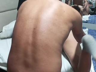 Mi AMIGA infiel me entrega el culo después de la fiesta - SABROSO REAL ANAL