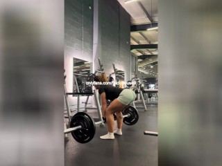 18yo Squirting Virgin: Pussy Gushes During Hardcore Fuck