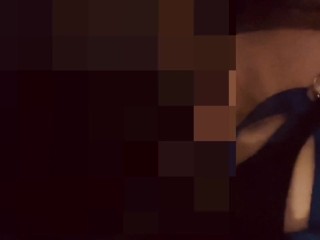 乳首を舐めまくる