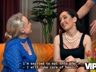 VIP4K. Famous retro Pornstar turns out to be my Mom's best friend