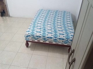 The clinic boss seduces the employee and fucks her at work