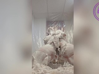 WAM FETISH WHITE CREAM PIE MESS AUTUMN SOUTH COVERED IN WET CREAMY CRUST!