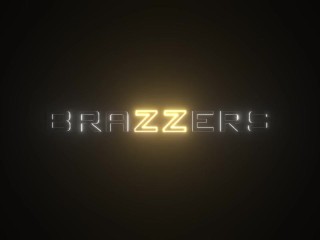 Touching Luna Luna Star / Brazzers