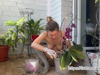 A naked gardener is a joy for the neighbors