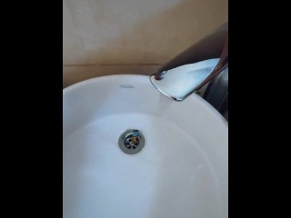 The giantess Samira rescues her favorite tiny and brings him to safety while the other suffers