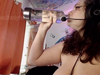 french gamer girl disturb by her follower on Mario kart (english subtittle)