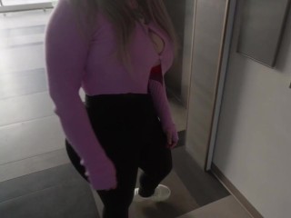 Вышел покурить и жестко Трахнул Свою Соседку по Дому