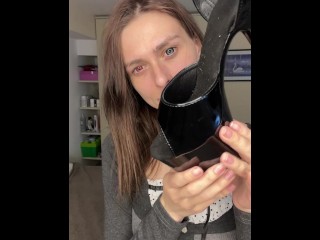 Lick My Shoe, Foot Worship – Mistress Latex Fetish POV