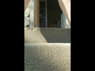 Huge pussy pissing outside