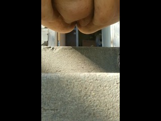 Huge pussy pissing outside