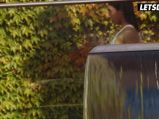 Hairy Pussy Girlfriend Gets Her Juicy Pussy Fucked by Rich BF - WHITEBOXXX