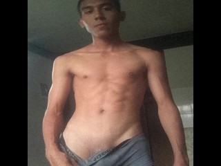 Me jalo el ganso cuando me excito