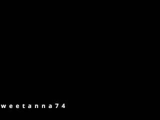 Je dilate ma chatte humide pour la préparer à mon prochain gangbang