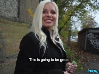 Public Agent - Teacher in her 40s takes the risk of her life