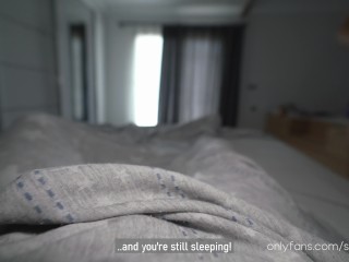 Juicy stepmom knows how to handle the morning stepson's hard-on