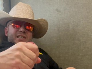 Big Cock Cowboy Fires Off a Legendary Load – Massive Cumshot That Deserves a Contract