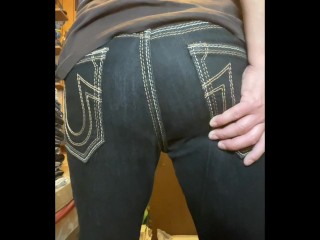 Desperate toilet piss #21 + big and small jean farts