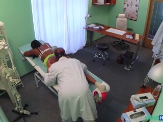 There's more than one way to get FREE HEALTHCARE - Fake Hospital