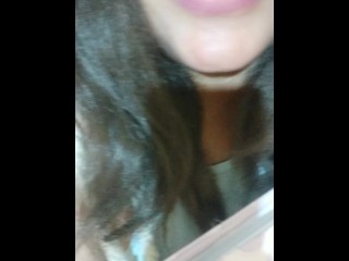 En la universidad metiendome los dedos delante de los demas