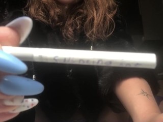 Lipstick, Smoke, Stockings – Chubby Temptress