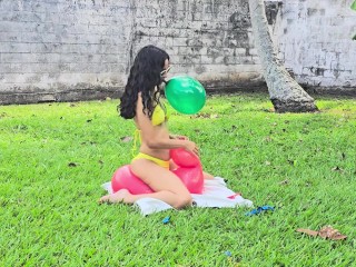 Sit to burst rubber balloons in the garden(Full video on C4S / MV / OF / Membersite)