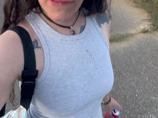 Masturbando Mi ChoChito Estrecho en lugar Abandonado. Urbex