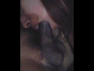 Mi esposa se pone caliente y me la termino comiendo bien rico con ese rico calor que tiene la putita