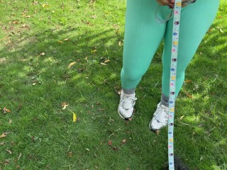 KIRA BLONDE- Mi Vecina me hace un masaje, y Termina dándome su leche