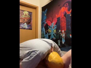 Tr*mp eats Nymeria Malfoy‘s cat and grabs her by the pussy!