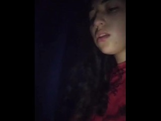 Me cojo al novio de mi amiga (le vendo los ojos )