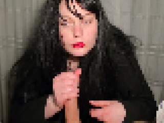 Glielo succhio fino che non mi sborra sulle tette