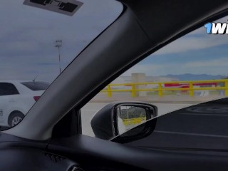 follo con un desconocido en su carro porque ofrece llevarme a mi casa