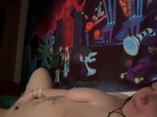 Nymeria Malfoy eats her own cum after extremely hard orgasm