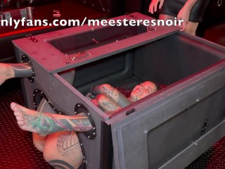 Slave girl gets Spanked HARD! Extreme spanking in box