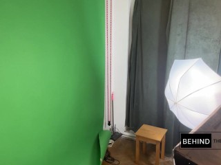 Behind the scenes - Museum babe