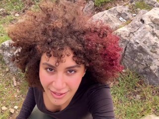 POMPINO in pubblico. Beatrice segreti si diverte con suo marito ed uno sconosciuto CURIOSO!