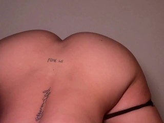 farting with bare ass