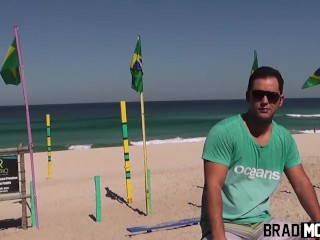 Levamos uma loiraça pra fazer um treino especial com foda hard e Anal - Fernandinha Fernandez