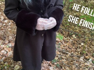 I CUM on LEAVES – LATEX HANDJOB in the FOREST with my BEST FRIEND 💦🍂