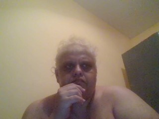 playing whit my sweet pussy for my lovers