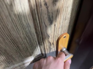 من تو اتاق خواب بودم برادرناتنی اومد و شروع کرد به سکس با من