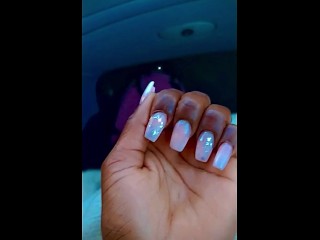 Je veux briller de la tête aux pieds. 💅👣 Et toi, tu vas payer en silence.