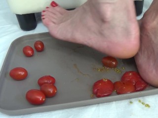 I trample tomatoes with my feet