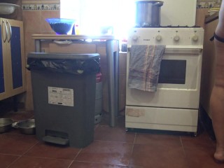 femme algérienne veut se faire baiser pendant que son mari est au travail