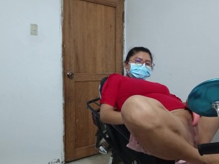 Slutty stepdaughter wants someone to juice her pussy.