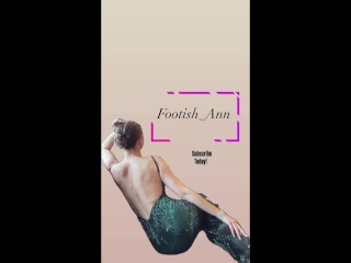 Hot Boss Anna Keeps You Hard And Distracted At Work! | 4K | Spend The Day Under Her Table!